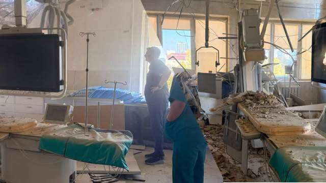 Влучили в операційну: Росія уже вдруге атакувала Інститут Стражеска в Києві