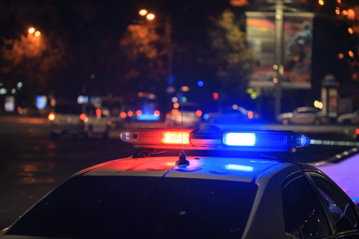 У ТЦК в Києві сталася стрілянина: поранено трьох поліцейських і трьох військовослужбовців